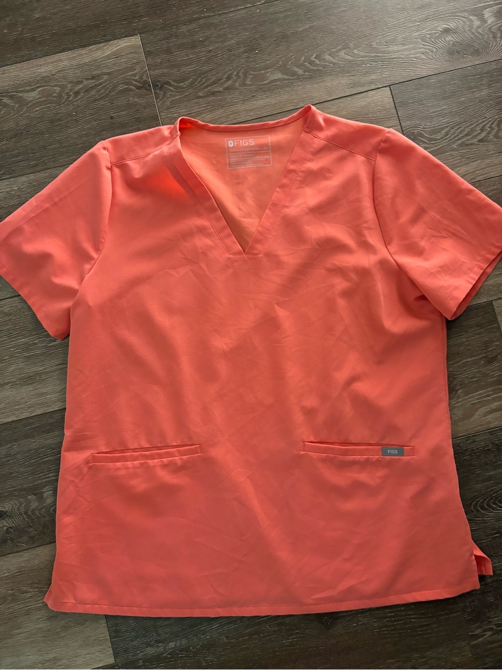 Figs scrub top